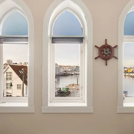 Dinbnb I The Bryggen Experience I Enjoy Life With Friends & Family Lejlighed Bergen