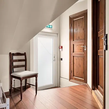 Dinbnb I The Bryggen Experience I Enjoy Life With Friends & Family * 베르겐